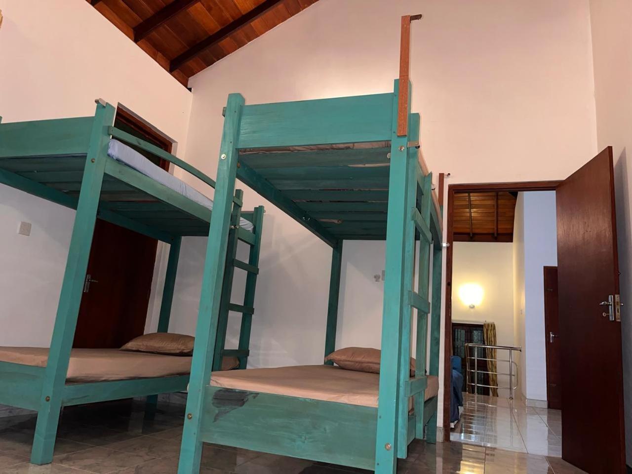 Ceylon Glory Hostel Негомбо Екстериор снимка